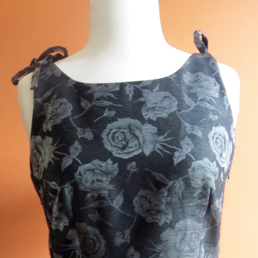 Vtg NICOLE MILLER Brocade Roses Cocktail Dress 8 - Picture 7 of 10